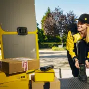 Screenshot: Produktdetailseite Dienstbekleidung im Österreichische-Post-Onlineshop