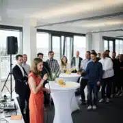 Gäste bei ACL Open House in Wien – Büroeröffnung und Networking