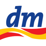 Logo dm drogerie markt im Format 900x700px