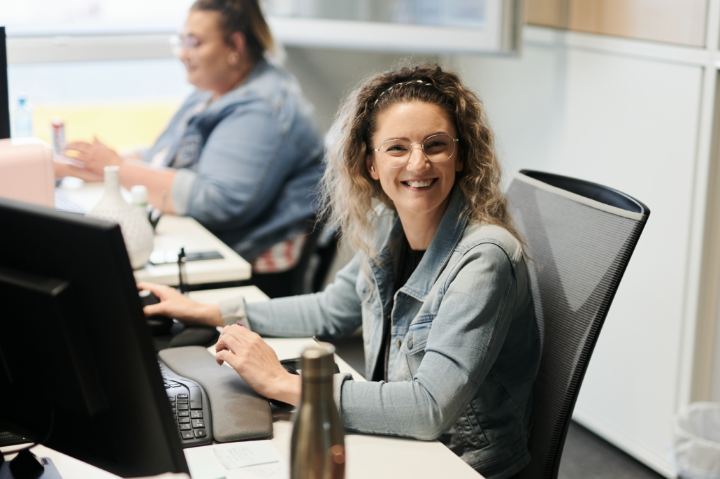 ACL Customer Service Mitarbeitende