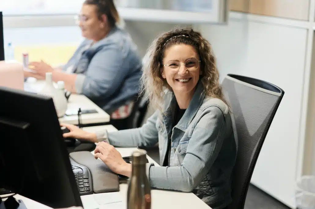 ACL Customer Service Mitarbeitende